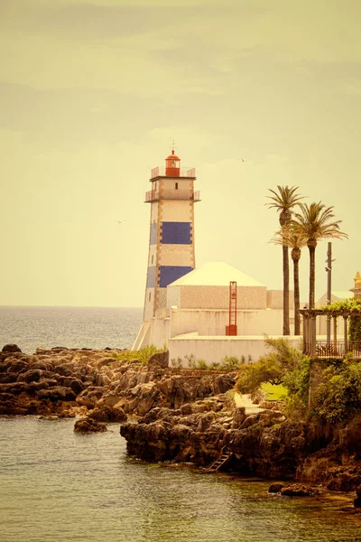 Santa marta vuurtoren in cascais, portugal. — Stockfoto