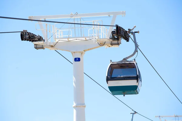 Cableway ในอุทยานแห่งชาติในลิสบอน, โปรตุเกส — ภาพถ่ายสต็อก