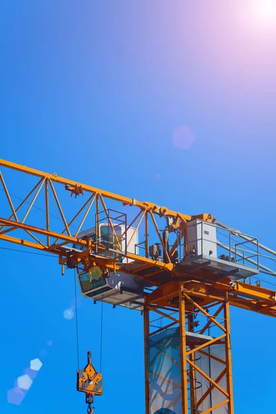 Part construction crane with blue sky background — Stock Photo, Image