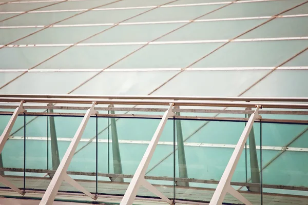 Modernes Gebäude außen. Detail der modernen Architektur — Stockfoto