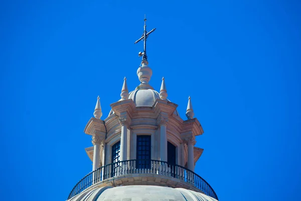 Nemzeti Pantheon - templom a Santa Engracia Lisszabonban, Portuga — Stock Fotó