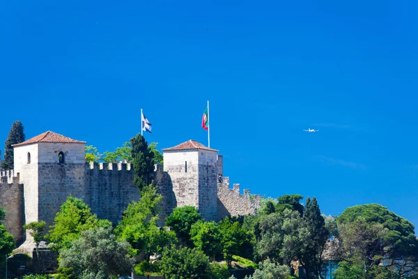 Lizbon St Jorge Castle ile görünüm — Stok fotoğraf