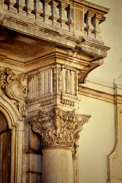 Détail de l'architecture ancienne, à Lisbonne . — Photo