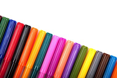 çok çeşitli renkler beyaz zemin üzerine izole marker kalem