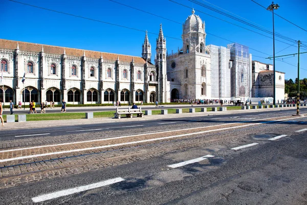 LISBOA, PORTUGAL - SETEMBRO 13. Em 2017. O marco Mosteiro d — Fotografia de Stock