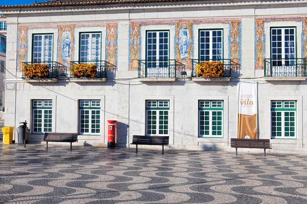 CASCAIS, PORTUGAL - SEPTEMBER 24 . 2017 . Town Hall decorated wi — Stock Photo, Image