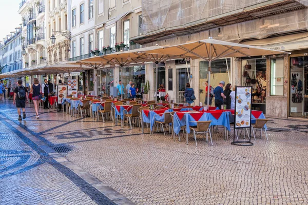 Lissabon, Portugal - 10 September. 2017. Typiska traditionella por — Stockfoto