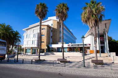 Cascais, Portekiz - 24 Eylül. 2017. Cascais çekici sokaklarında