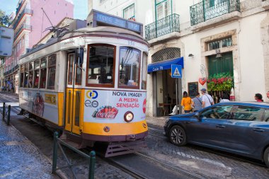 Lisbon, Portekiz - 14 Eylül. 2017. CIT Vintage tramvay