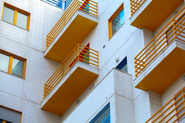 Condominio esterno - facciata della casa moderna — Foto Stock