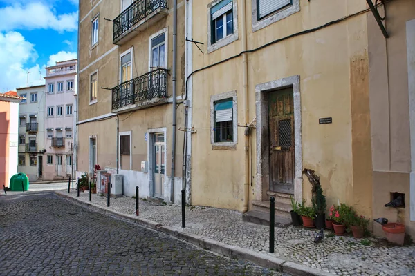 Ulicy starego miasta Lizbona, Portugalia — Zdjęcie stockowe