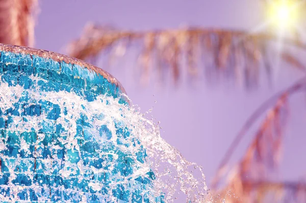 カラフルな噴水のクローズ アップ — ストック写真