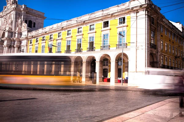 Long exposure shot .  Commerce square (Praca do Comercio) in Li — Stock Photo, Image