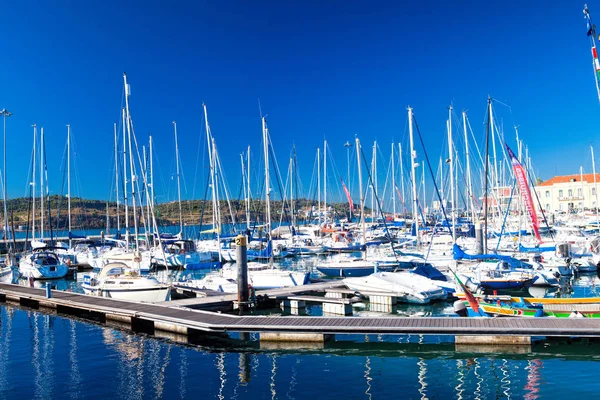 Lisbon, Portekiz - 13 Eylül. 2017. Belem nei Marinada