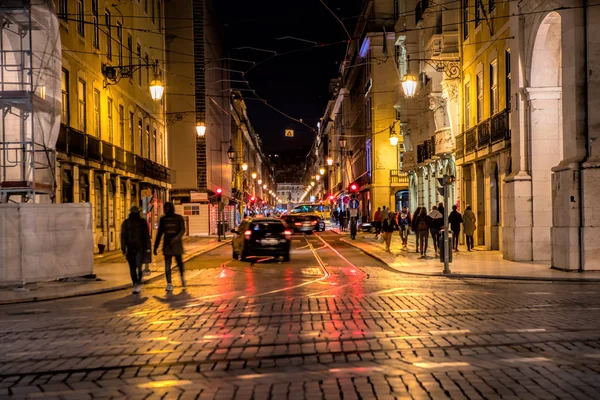 Lissabon - 01 April 2018: Rua Augusta Street på kvällen, — Stockfoto