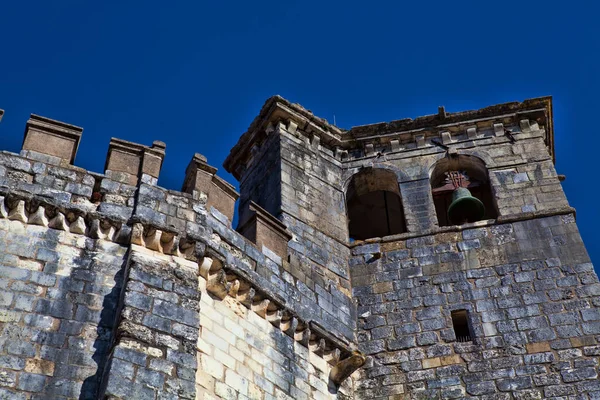 Widok zewnętrzny Kościoła rundy ufortyfikowanych templariuszy w Tomar - — Zdjęcie stockowe