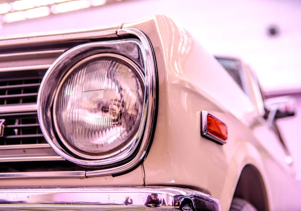 Headlight lamp of retro classic car vintage style — Stock Photo, Image