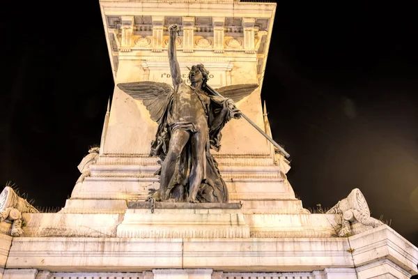 LISBOA - ABRIL 01, 2018: Monumento aos Restauradores em Restaur — Fotografia de Stock