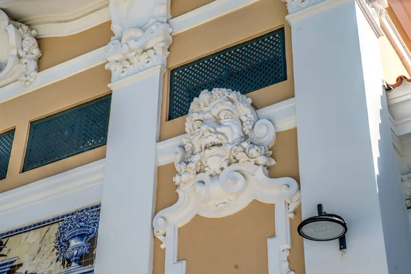 Крупним Планом Фасаду Історичної Будівлі Архітектурних Прикрас Лісабоні — стокове фото