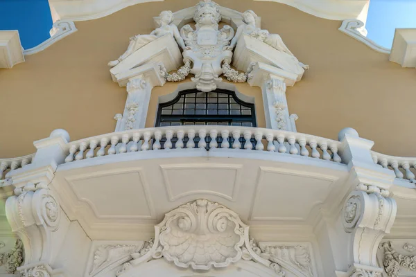 Close Historische Gebäude Fassade Mit Architektonischen Dekorationen Lissabon — Stockfoto