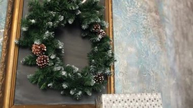 Oyuncaklar arka plan ile Noel ağacı