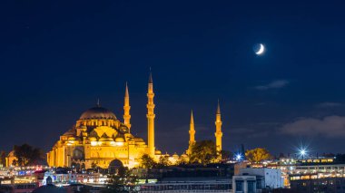 gece Istanbul'da ünlü Süleymaniye Camii