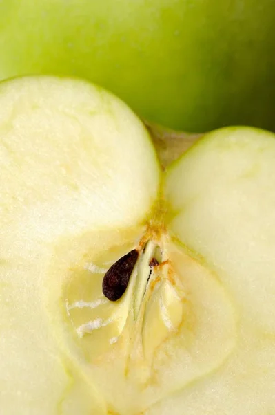 Manzana verde Primer plano —  Fotos de Stock
