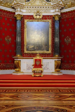 Saint Petersburg, Rusya - 14 Haziran 2016: Kış Sarayı 'nın Küçük Taht Odası, Devlet Hermitage İçişleri, Saint Petersburg, Rusya' da bir sanat ve kültür müzesi
