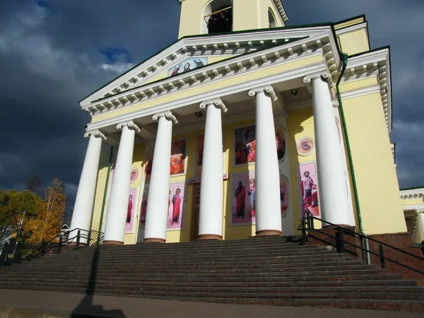 Православна Церква в центрі Іжевськ — стокове фото