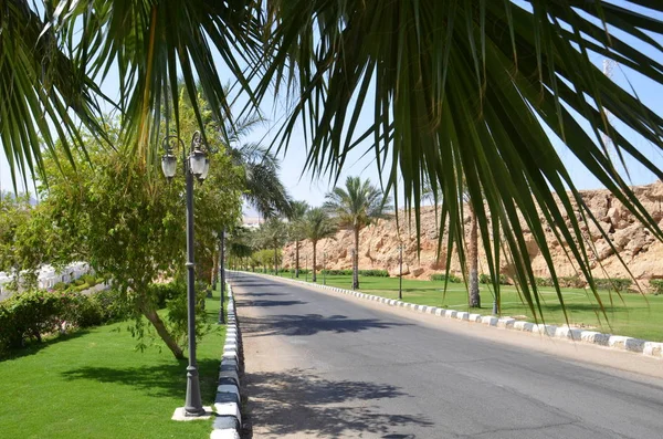 Paisagens ruas de um grande centro turístico de Sharm El Sheikh — Fotografia de Stock