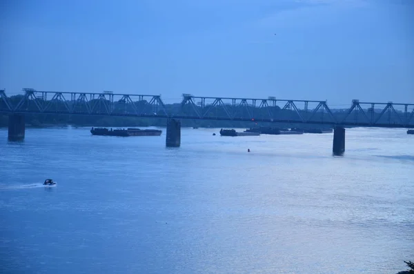 A Ponte Ferroviária Novosibirsk — Fotografia de Stock