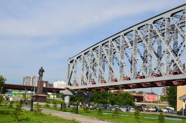 A Ponte Ferroviária Novosibirsk — Fotografia de Stock