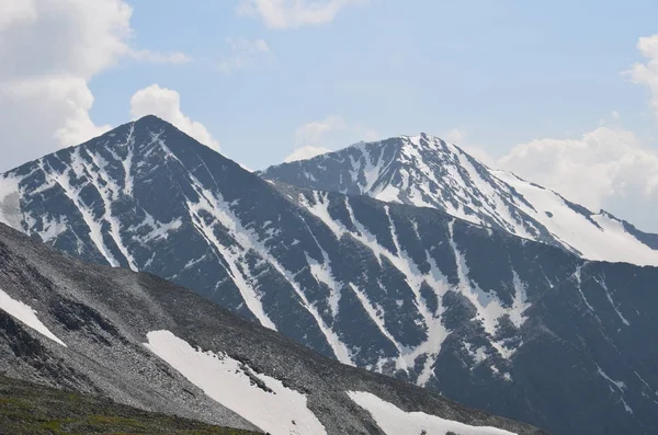Viaggio a Altay Mountains — Foto Stock