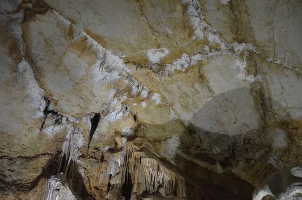 Caverna do Mamute na Península da Crimeia — Fotografia de Stock