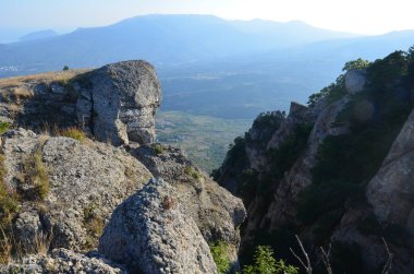 Kırım yarımadasındaki Taş Hayalet Vadisi