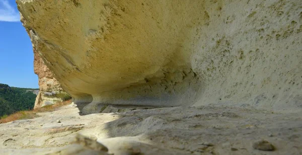 クリミア半島の石灰岩の洞窟 — ストック写真