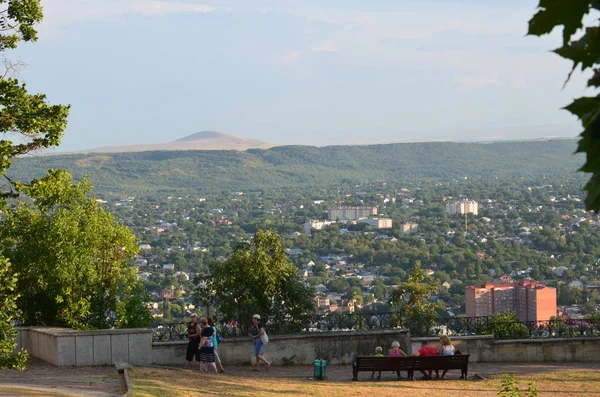 Mashuk 村に山からの眺め — ストック写真