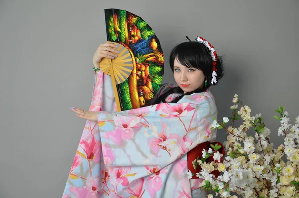 Menina em Yukata — Fotografia de Stock