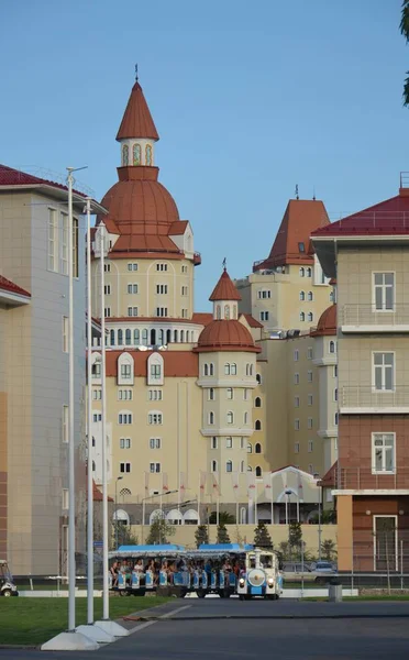 Sochi Park - ett tema nöjespark i staden Sochi — Stockfoto