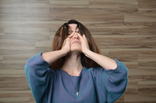 Kızın duygularıyla gösterir