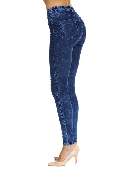Kvinnliga kroppen del denim jeans, bakifrån — Stockfoto