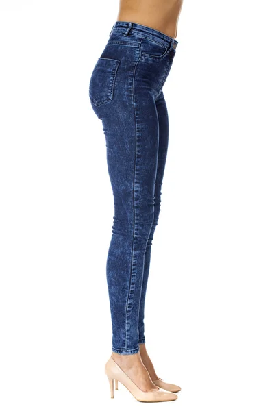 Vrouwelijk lichaam deel denim jeans, achteraanzicht — Stockfoto