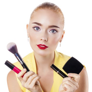 Makyaj. Güzel sarışın kadın