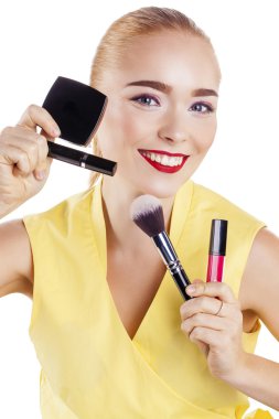 Makyaj. Güzel sarışın kadın