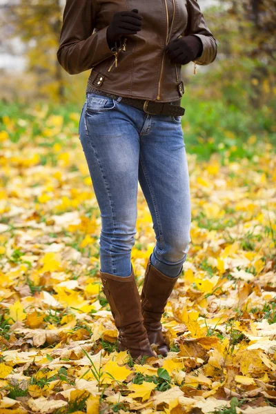 Piedi femminili da vicino — Foto Stock