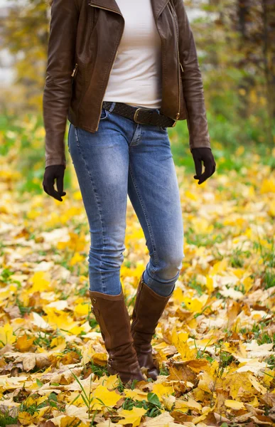 Piedi femminili da vicino — Foto Stock