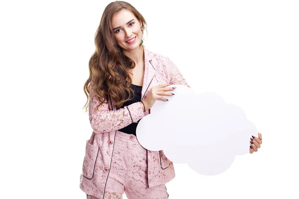 Jonge vrouw met een kartonnen wolk, een plek voor een inscriptio — Stockfoto