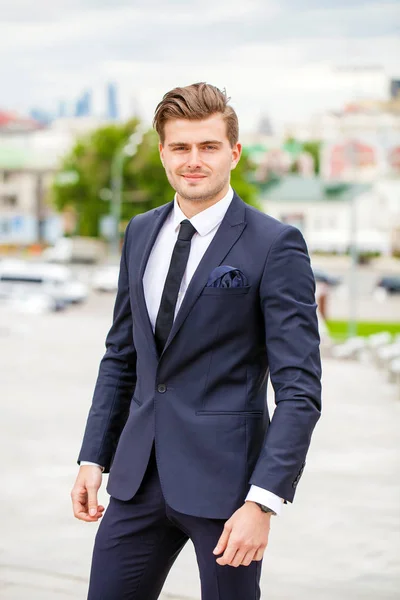 Portrait of a cheerful businessman — Stock Photo, Image