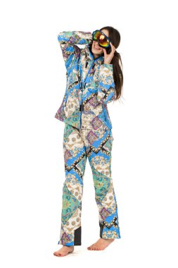 Kayak elbiseli güzel genç kadın