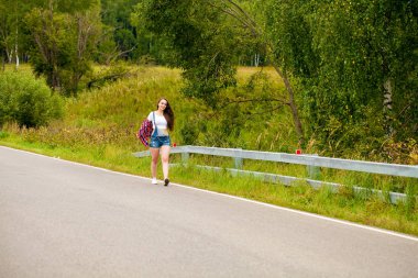 Güzel genç Mavi Jeans saçlı kadın kahverengi 